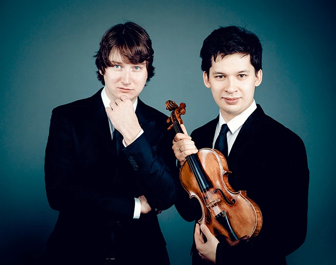 Maxim Emelyanychev, Aylen Pritchin
